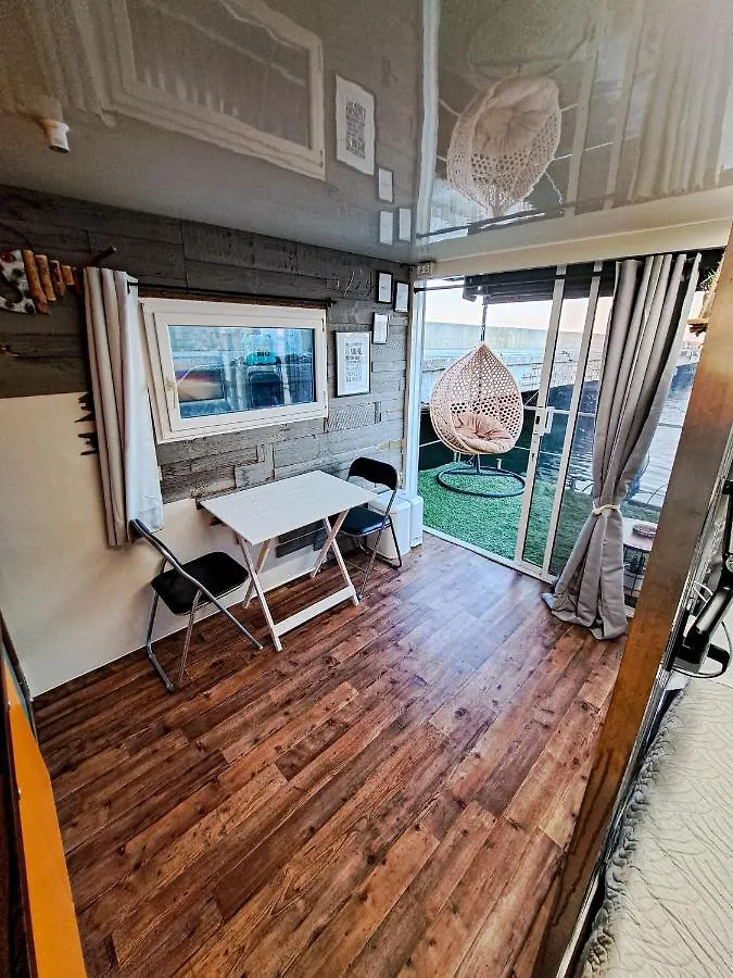 Floating Home Delta Del Po Porto Viro 0*,